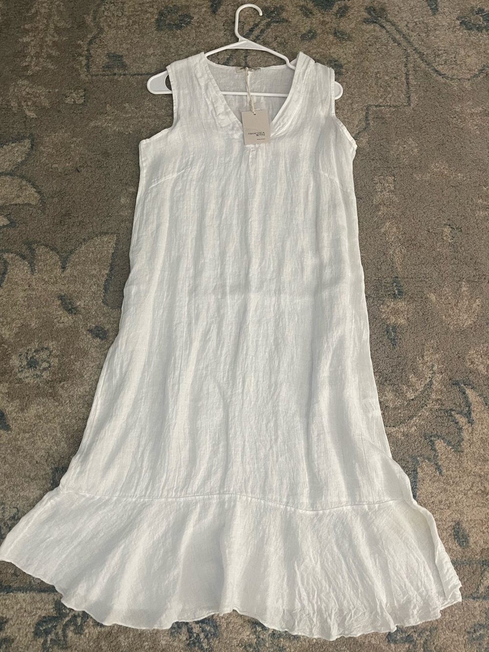 Women’s linen maxi dress with flutter detail. NWT size small